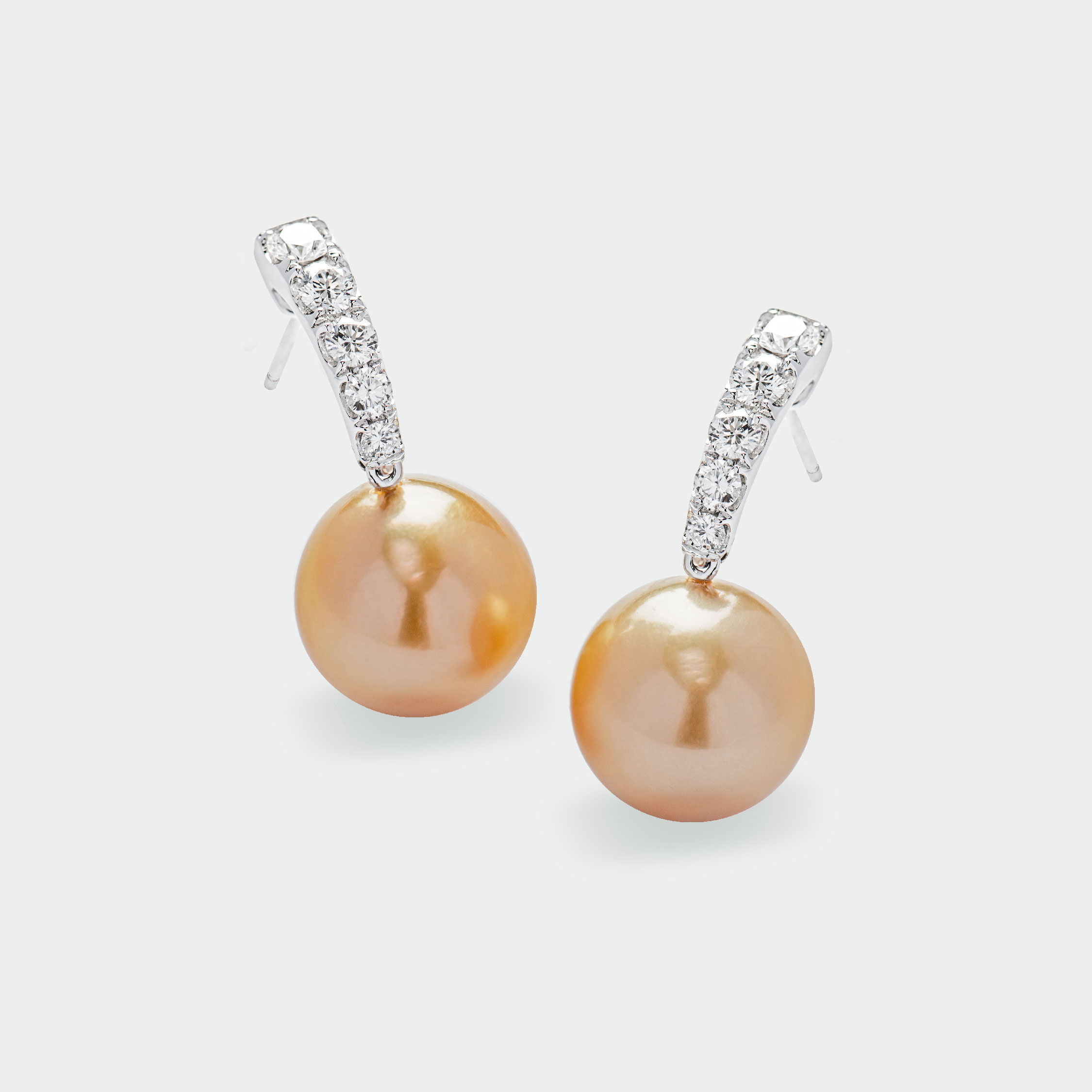 South Sea Pearl Diamonds Earrings